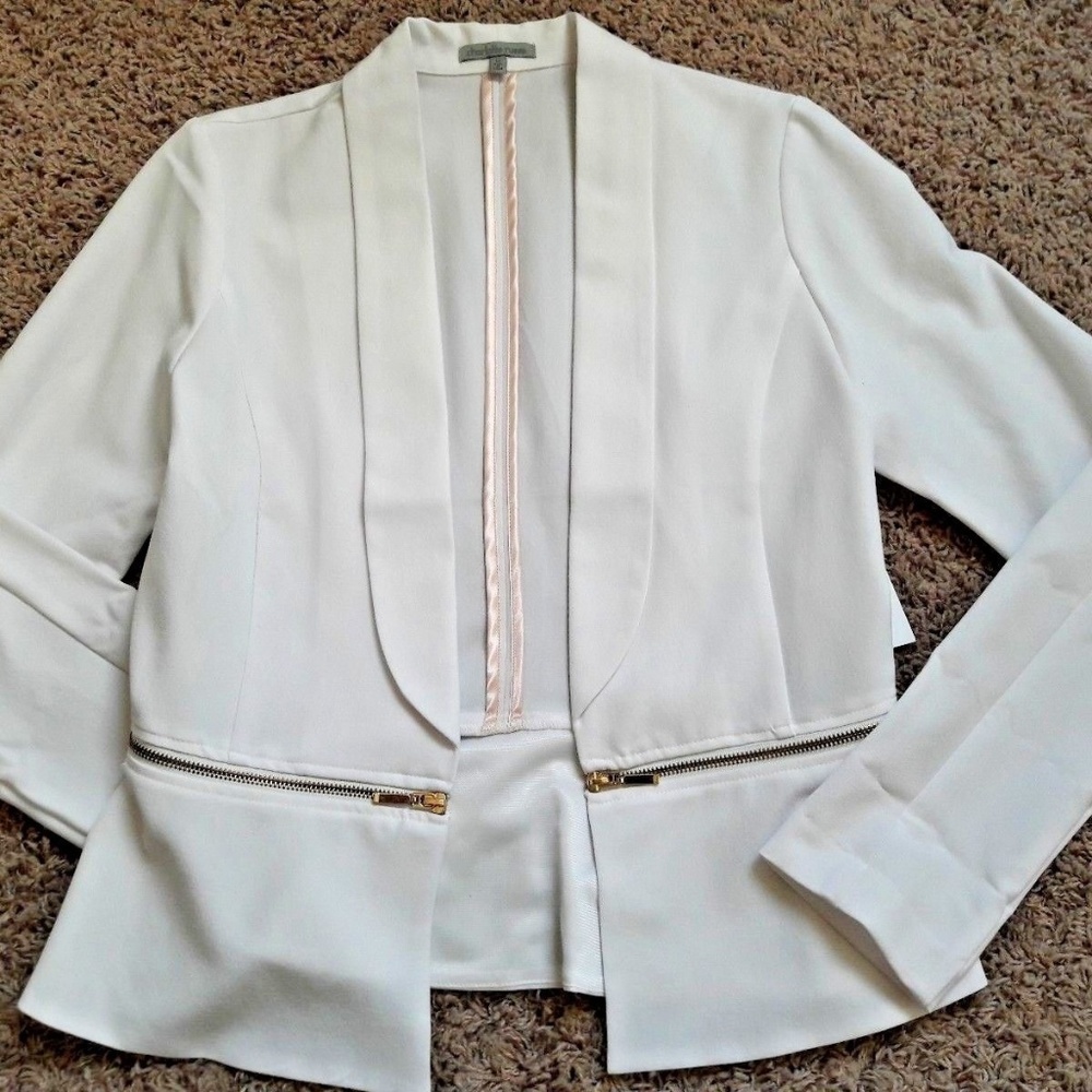 *NWT* White Peplum Hem Blazer with Gold Hardware